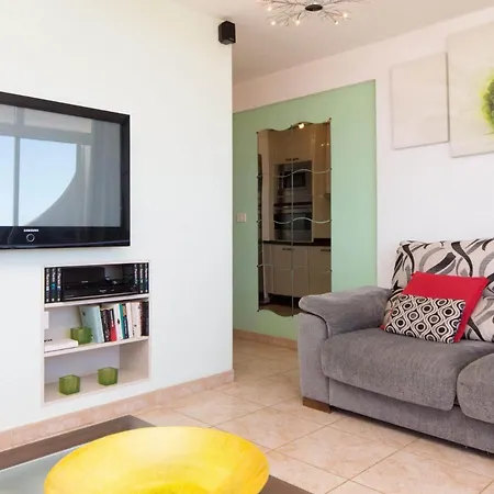Apartment Ray *