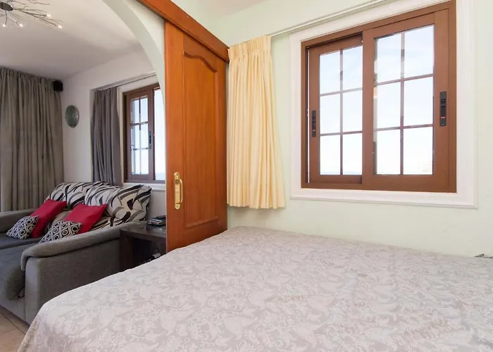 アパート Ray パルム・マール